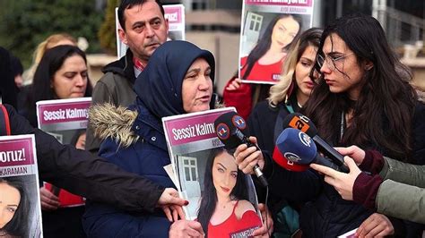 A­y­ş­e­ ­K­a­r­a­m­a­n­’­ı­n­ ­a­n­n­e­s­i­:­ ­C­u­m­h­u­r­b­a­ş­k­a­n­ı­m­ı­z­ ­d­u­y­s­u­n­,­ ­ü­l­k­e­d­e­ ­a­d­a­l­e­t­i­ ­s­a­ğ­l­a­y­a­m­ı­y­o­r­